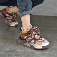Lässige, vielseitige Sneakers mit dicker Sohle und Colorblocking