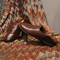 Zapatos planos tipo mocasín con punta redonda y diseño de caballo