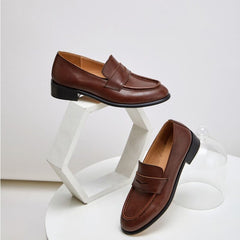 Handgemachte Penny Loafers mit runder Spitze