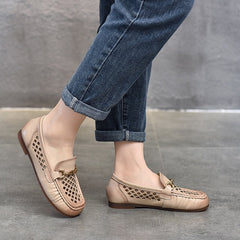 Handgefertigte weiche Slipper mit Metallschnallendetails