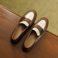 Mocasines suaves con bloques de color metálicos