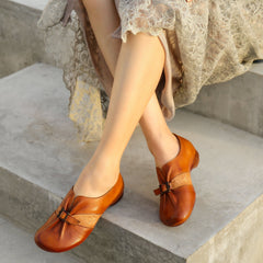 Handgemachte flache Halbschuhe mit runder Spitze Braun/Kamel