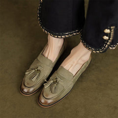 Loafer mit Retro-Quasten und runder Spitze