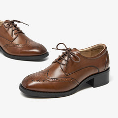 Handgemachte Brush-off's echte Flügelkappen-Schuhe, Oxford-Brogues mit Schnürung und quadratischer Zehenpartie