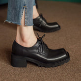 Handgefertigte Oxfords mit Plateausohle und Schnürung