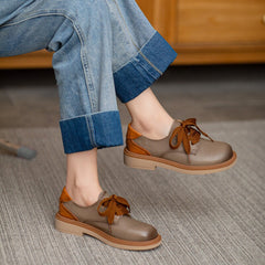 Handgefertigte Oxfords und Flats aus Vollnarbenleder