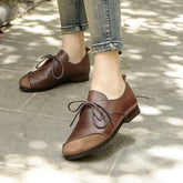 Handgemachte weiche Schnürschuhe Kaffee/Schwarz