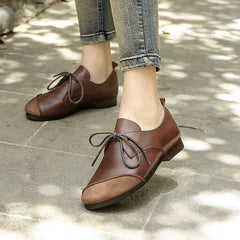 Handgemachte weiche Schnürschuhe Kaffee/Schwarz