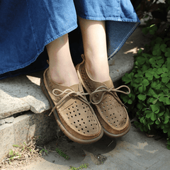 Handgefertigter, perforierter, weicher Boden aus Vollnarbenleder