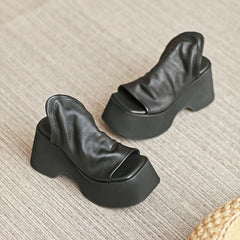 Handgemachte Plateau-Hausschuhe aus Rindsleder mit offener Spitze