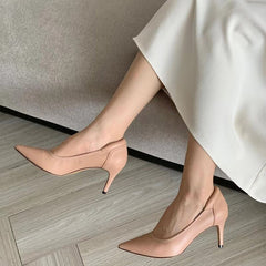 Handgefertigte Pumps aus Schaffell mit spitzer Spitze, 70 mm hoher Absatz