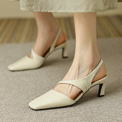 Echte Slingback-Stiletto-Pumps mit quadratischer Zehenpartie