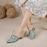 Handgemachte Pantoletten mit Kuhfell-Schleife und spitzer Zehenpartie, zum Reinschlüpfen, flache Schuhe für Damen, Hausschuhe