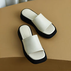 Pantuflas de verano tejidas a mano en negro, beige, café y verde