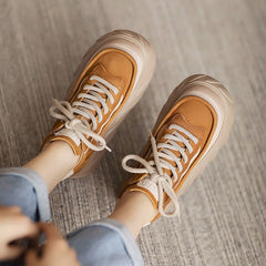 High-Top-Sneakers mit 45 mm Plateausohle und Schnürung