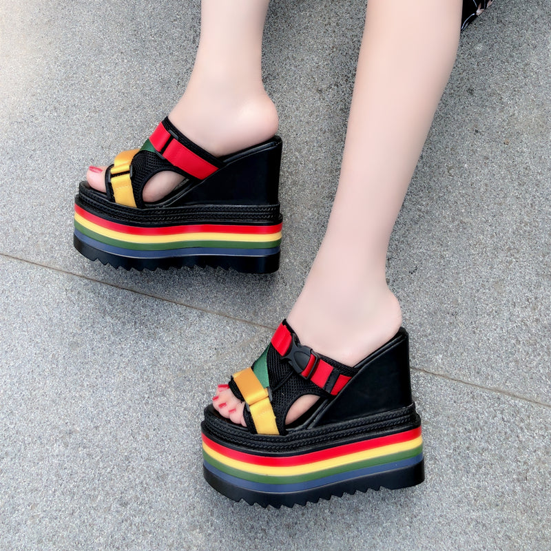 Flip Flops With High Platform