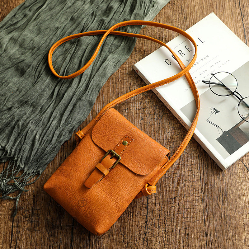 Vintage Mini-Handytasche aus pflanzlich gegerbtem Leder
