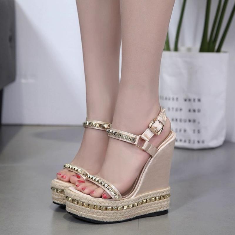 Platform Sandals With Rivets