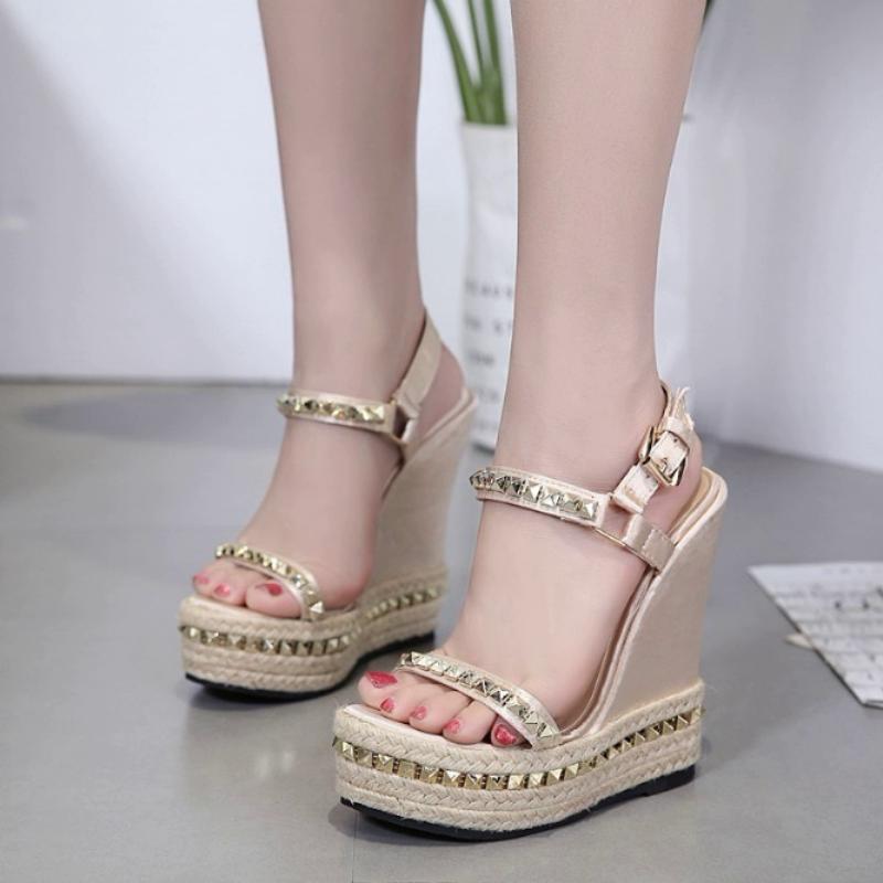 Platform Sandals With Rivets