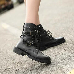 Schuhe im Gothic-Stil