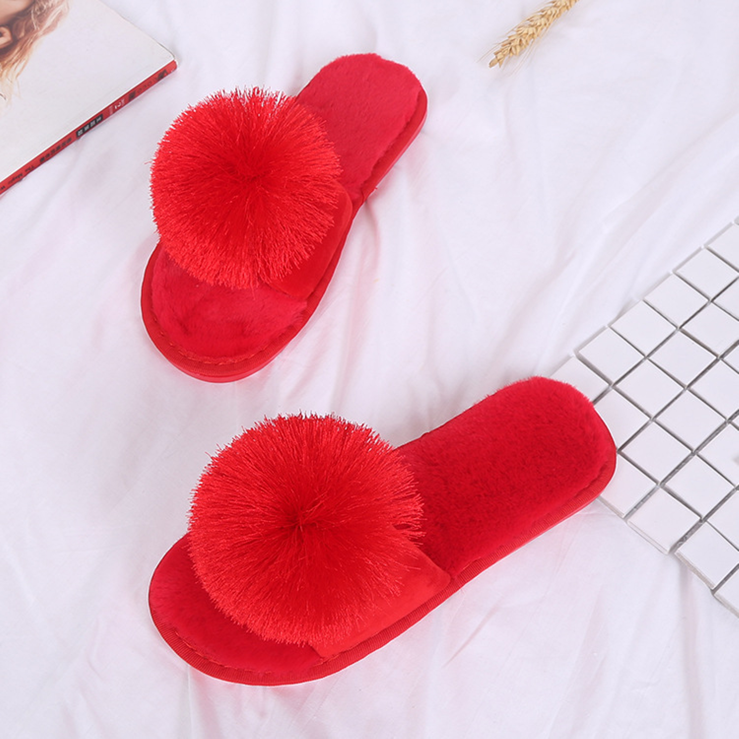 Pantuflas de felpa sólidas para el hogar 