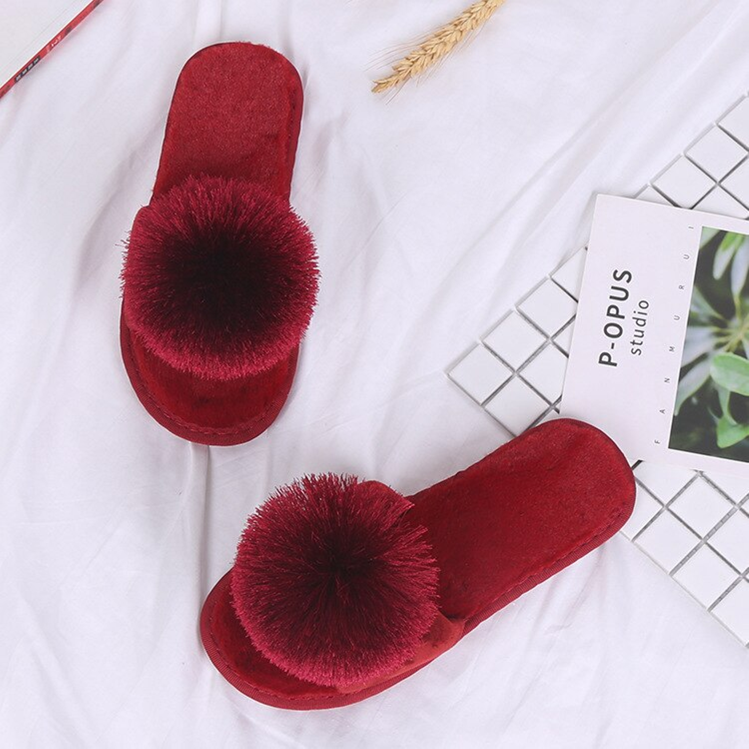 Pantuflas de felpa sólidas para el hogar 