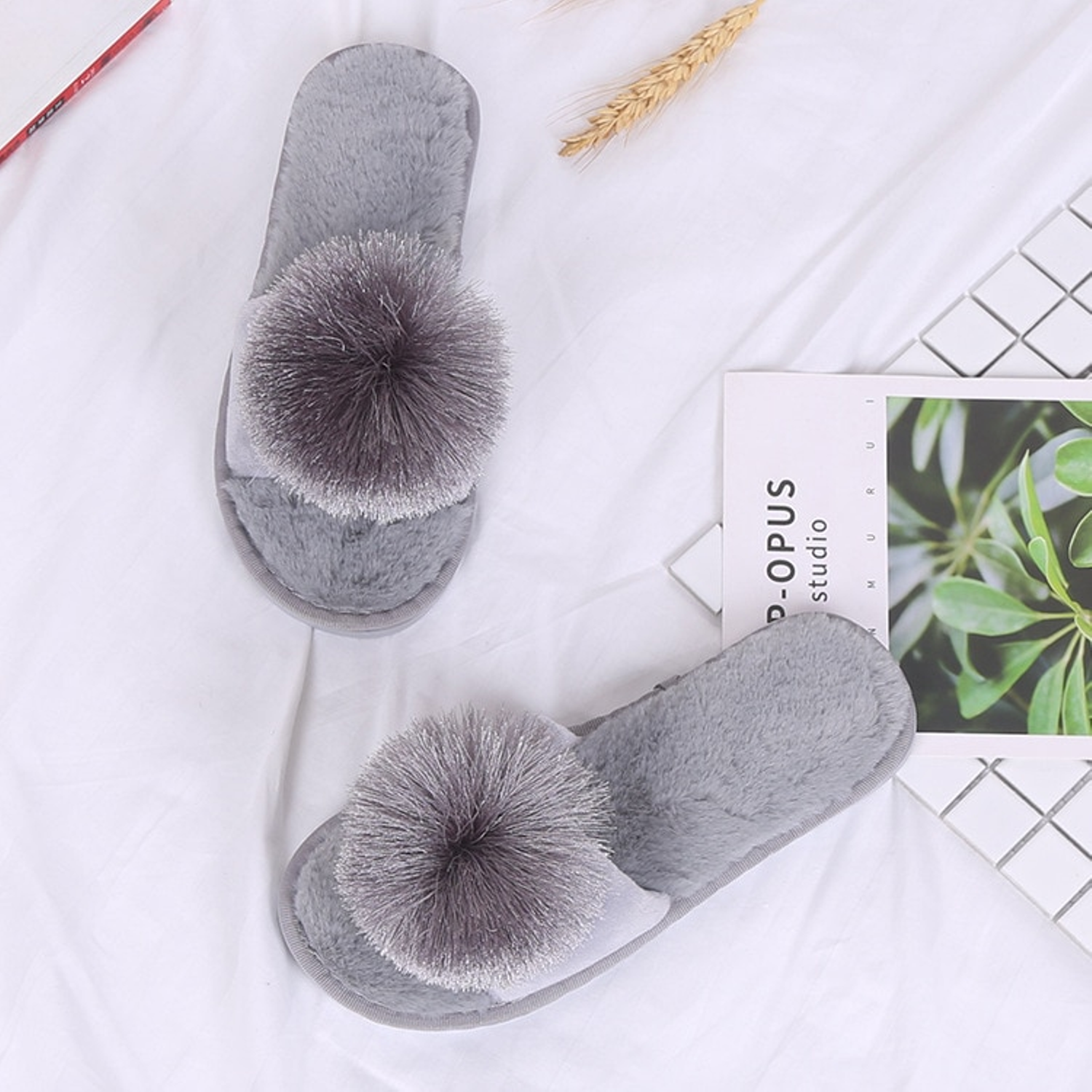 Pantuflas de felpa sólidas para el hogar 