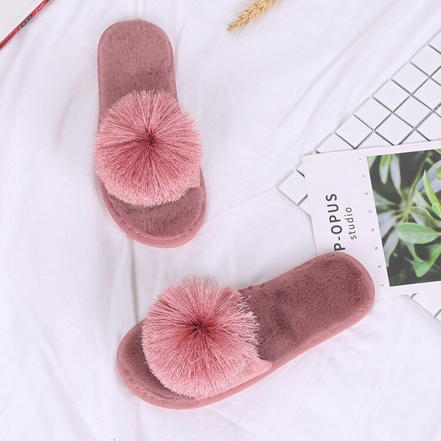 Pantuflas de felpa sólidas para el hogar 