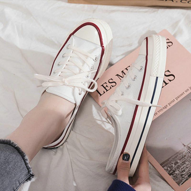 Casual Lace-Up Flat Sneakers