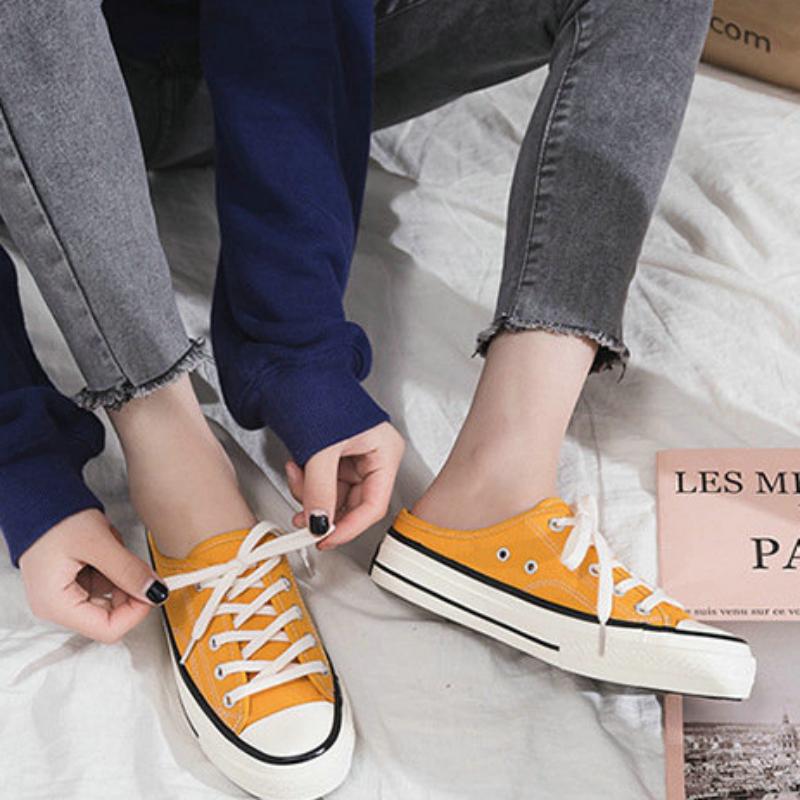 Casual Lace-Up Flat Sneakers