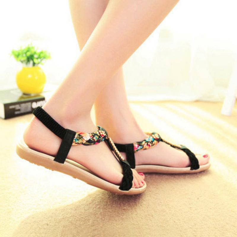 Beach Sandals With Rhinestones