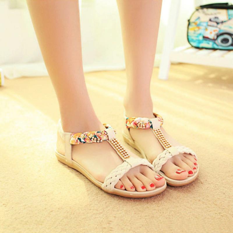 Beach Sandals With Rhinestones