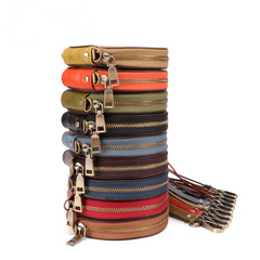 Monederos redondos de cuero con bonitos cambios