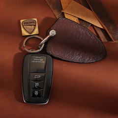 Kreative handgefertigte Vintage-Schlüsselanhänger aus Leder