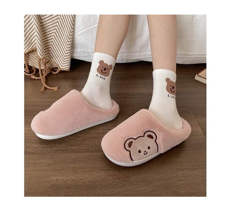 Bonitas pantuflas de piel de oso para mujer 