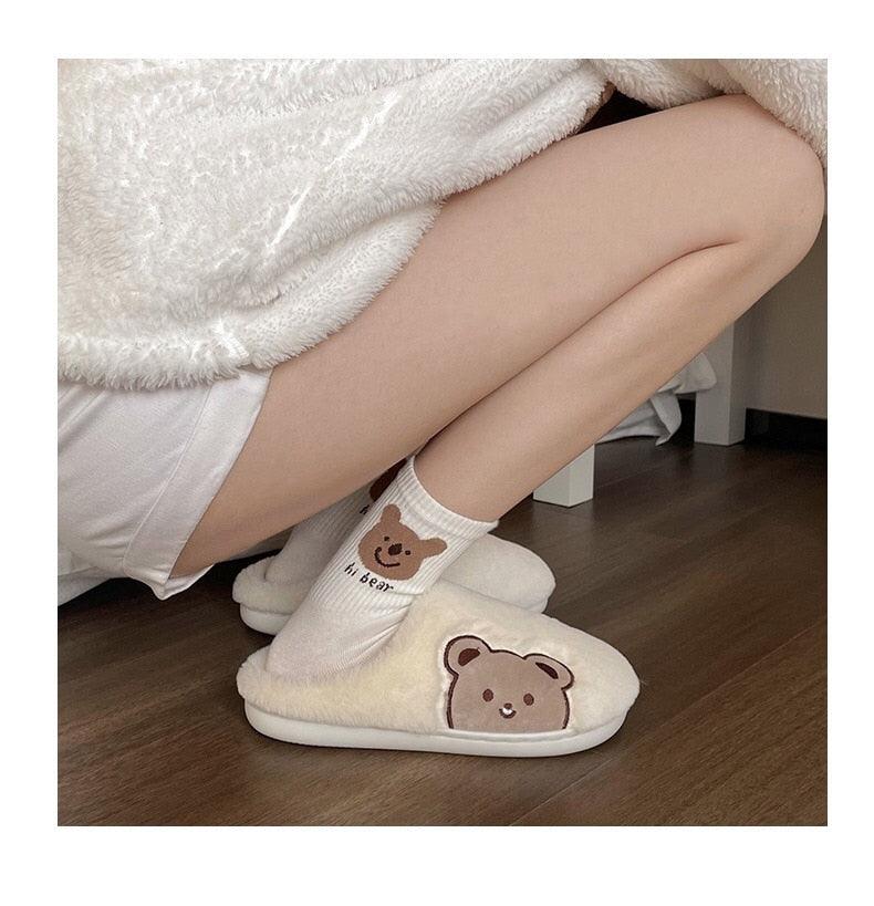 Bonitas pantuflas de piel de oso para mujer 