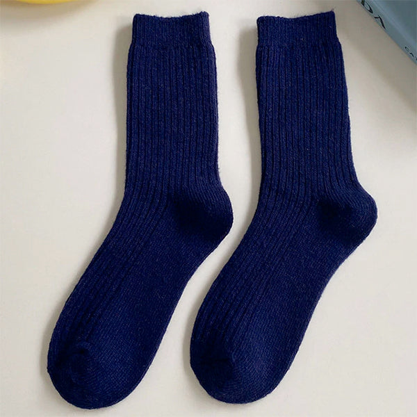 Ästhetische gerippte Socken