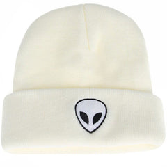 Beanie mit Alien-Stickerei