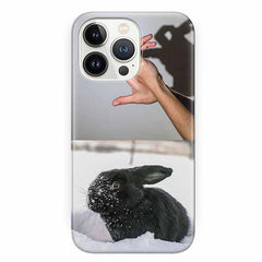 Funda para iPhone con diseño de conejo negro