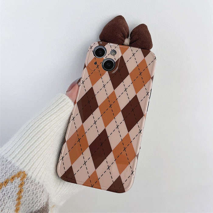 iPhone-Hülle mit brauner Schleife und Argyle-Muster