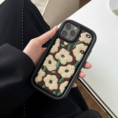 Funda para iPhone con diseño de flores marrones