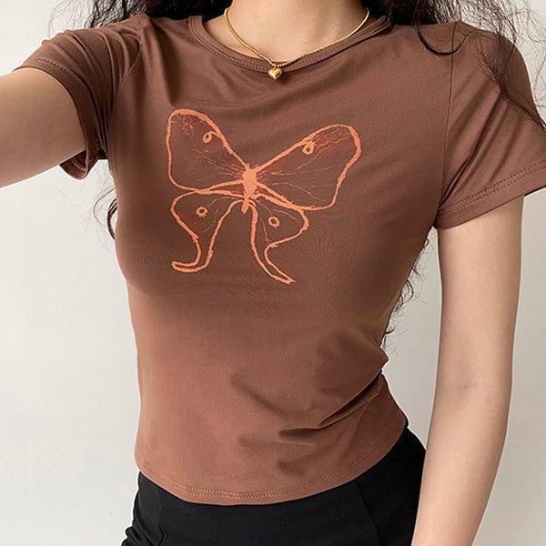 Top con estética de mariposa