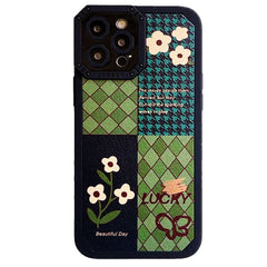 Funda para iPhone con parches de rombos verdes