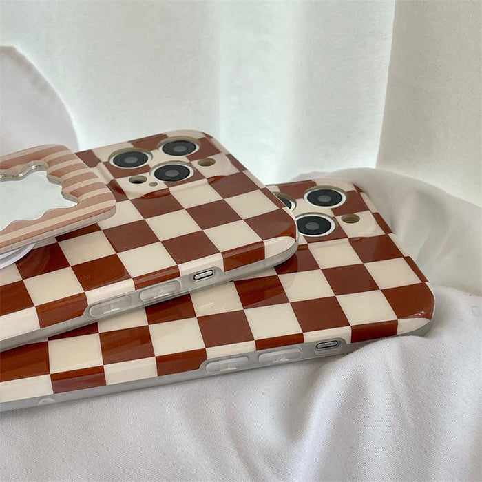 Funda Groovy Mirror Checker para iPhone