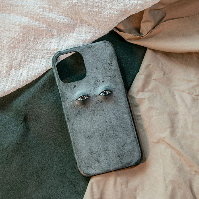 Funda para iPhone con ojos estéticos grunge