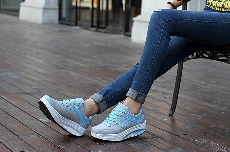 Zapatillas casuales con plataforma 