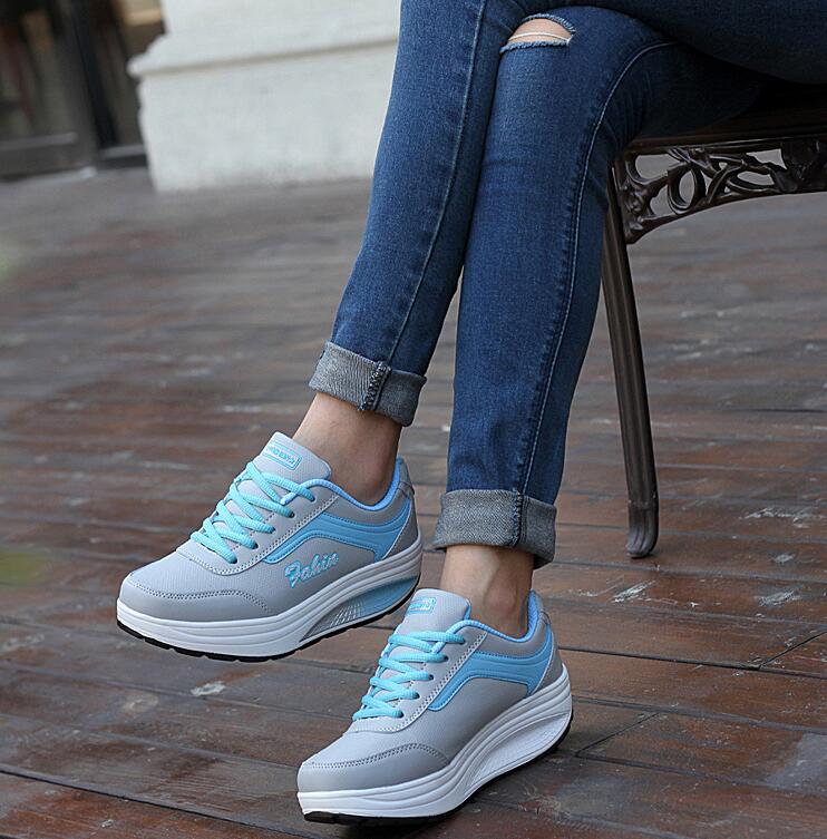 Zapatillas casuales con plataforma 