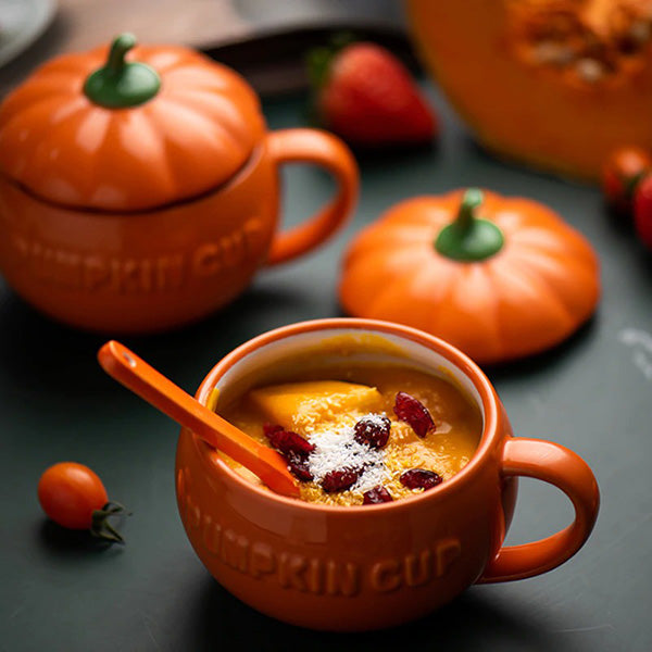 Taza con forma de calabaza