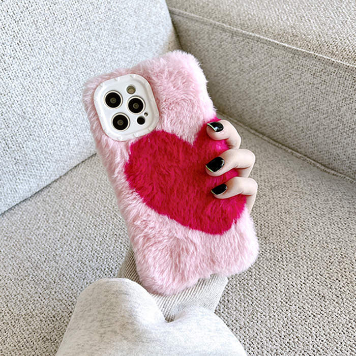 Funda para iPhone con forma de corazón esponjoso