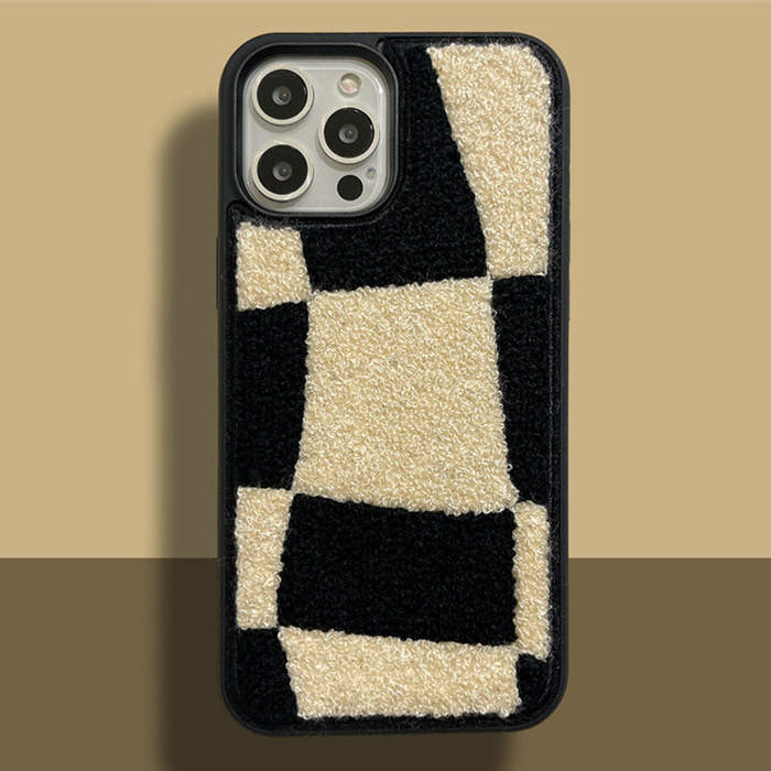 Funda para iPhone con diseño de osito de peluche de estética indie